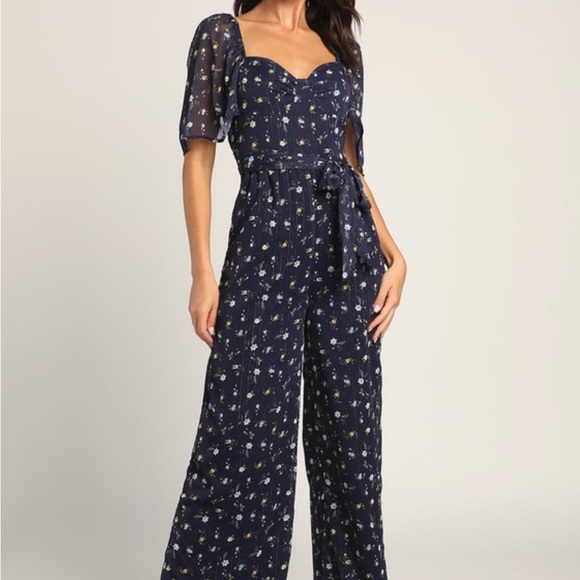 Floral wide leg jumpsuit - Picture 1 of 5